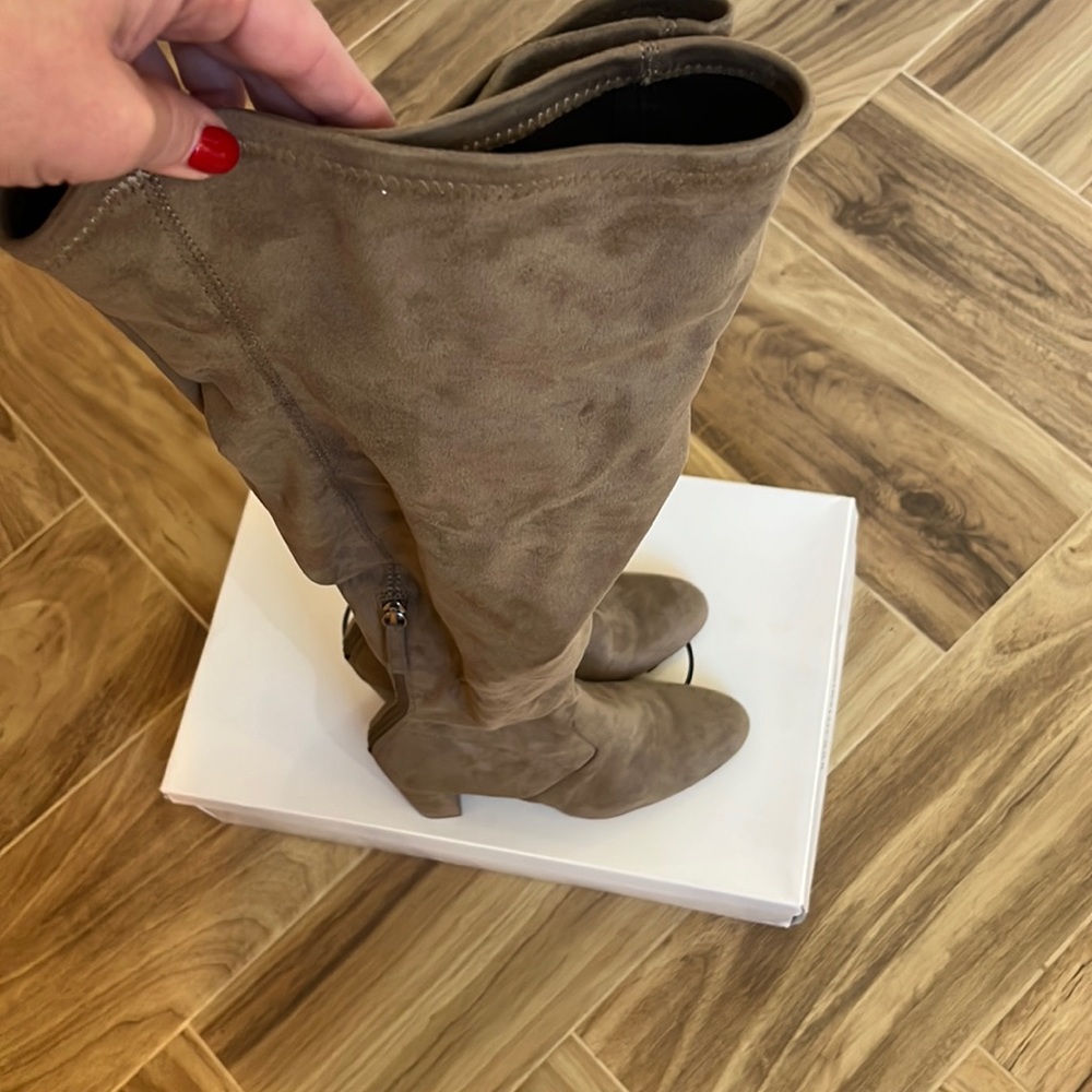 NWT Steve Madden Emotions Boots Taupe